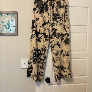 Three Bird Nest Black and Cream Patterned Pants